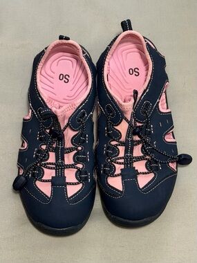 SO Navy and Pink Kids Water Shoes with Bungee Lacing